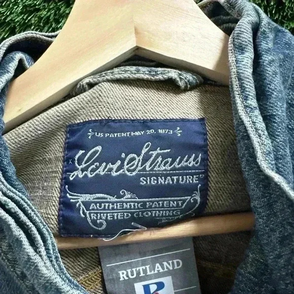 Levi’s  Mid Wash Denim Jacket Medium - Picture 3 of 6